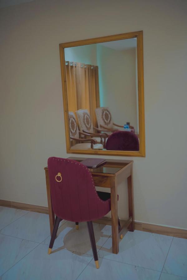 Hotel Pearl Inn Карачи Экстерьер фото